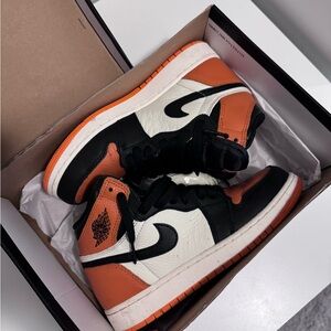 Air Jordan 1 Retro High OG Sneakers